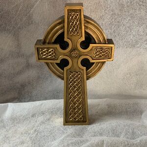 Life Symbols  Intricate Gold/Black Celtic(6")   Hand Painted  Wall Cross Decor
